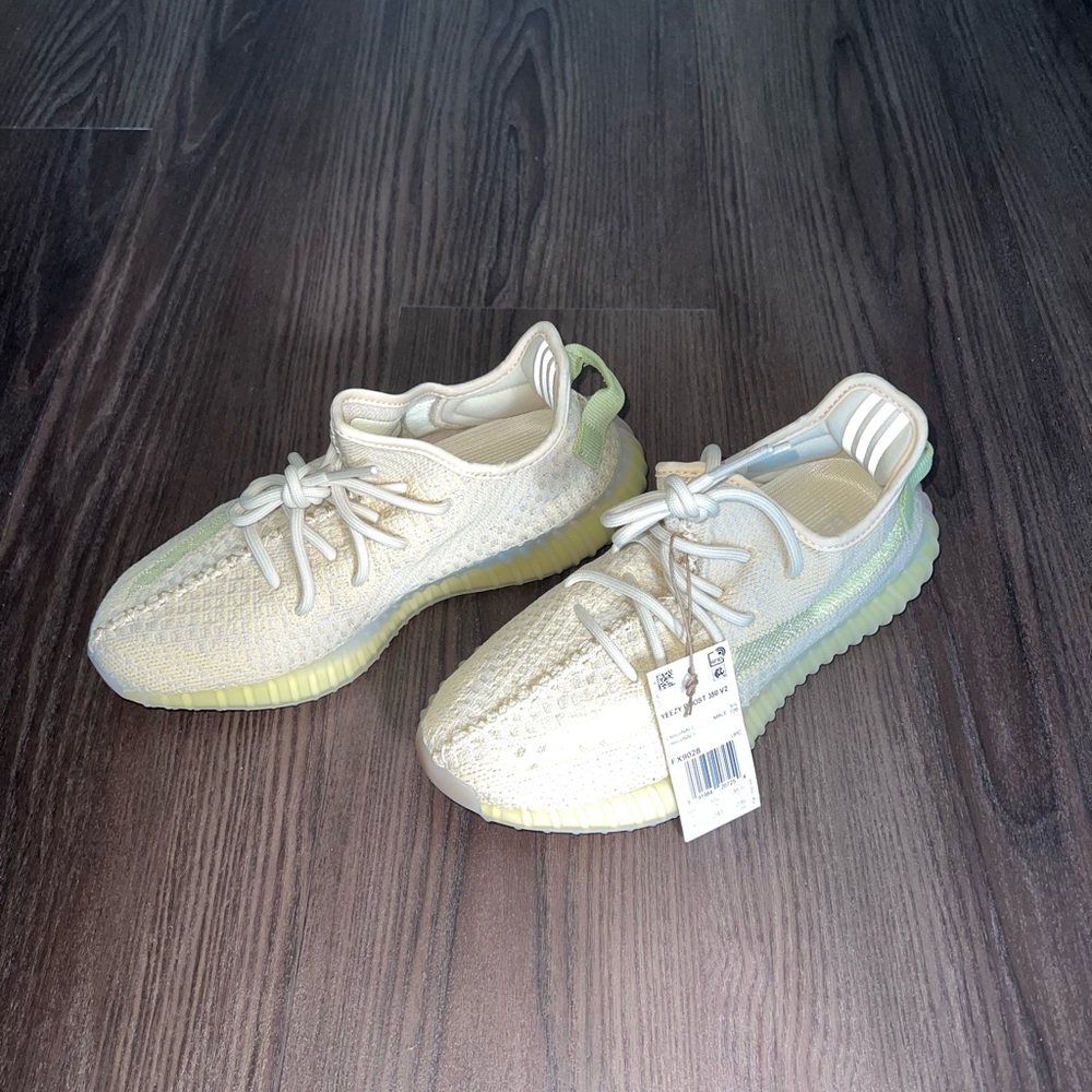 Yeezy boost  350 v2 Flax fx9028 beige